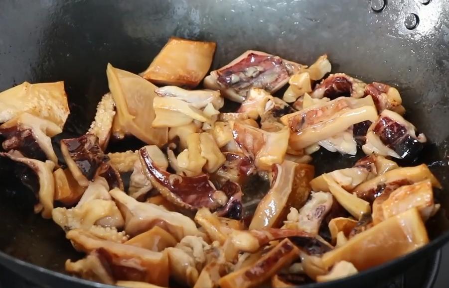 墨鱼好吃有诀窍教你特色做法,墨鱼怎么做好吃又脆爽