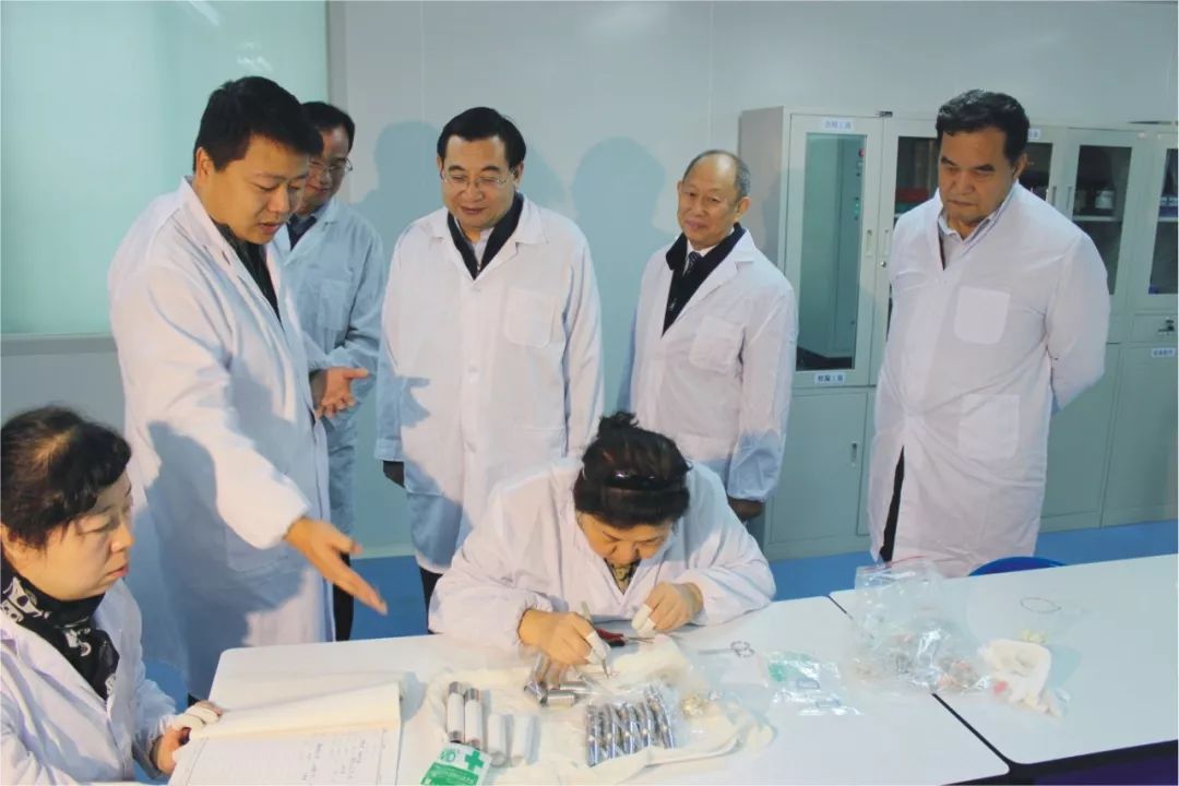 西京学院学费有多贵,西京学院属于贵族学校吗