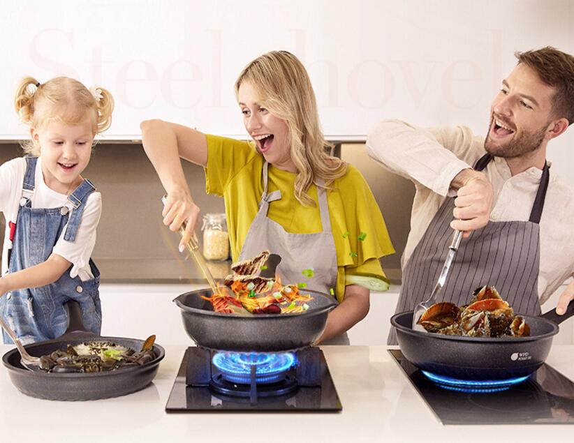 怎样选择无油烟不粘锅,无油烟不粘锅注意的问题