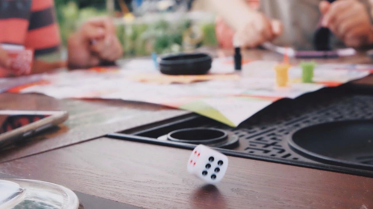 赌博人的忏悔：我己输了大半生，每天过着浪子的生活