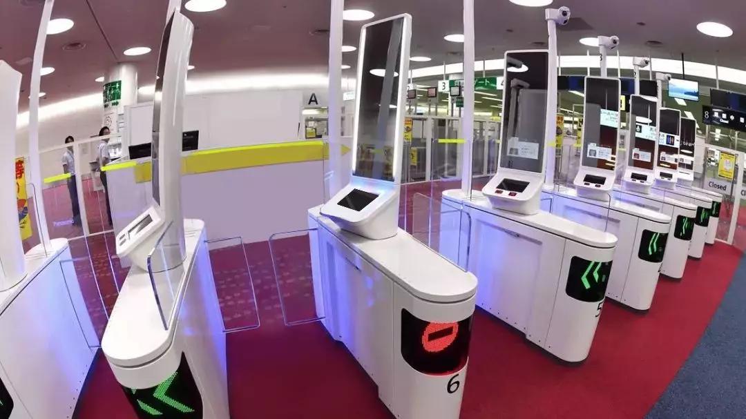 日本机场检查规定,国内机场安检需要脱掉鞋子么