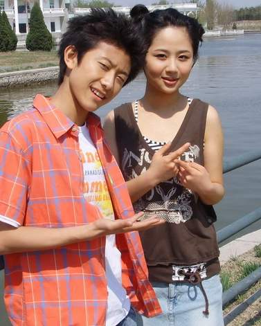 张一山杨紫到底是什么神仙友谊,张一山为什么对杨紫那么好呢