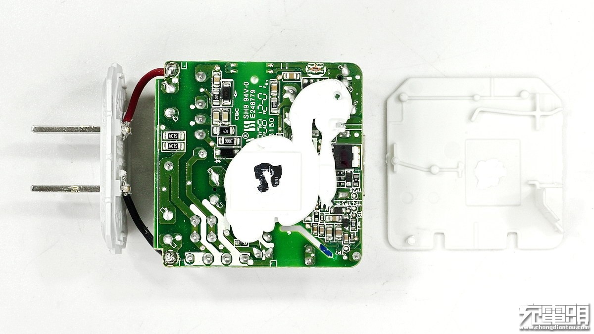 oppo手机电源适配器怎么拆开,拆解报告oppo240w无线快充手机