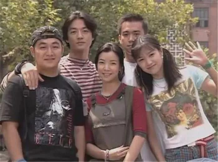 深扒*疆新**三宝情史，从影后到天后，从港圈到京圈，精彩曲折无止境