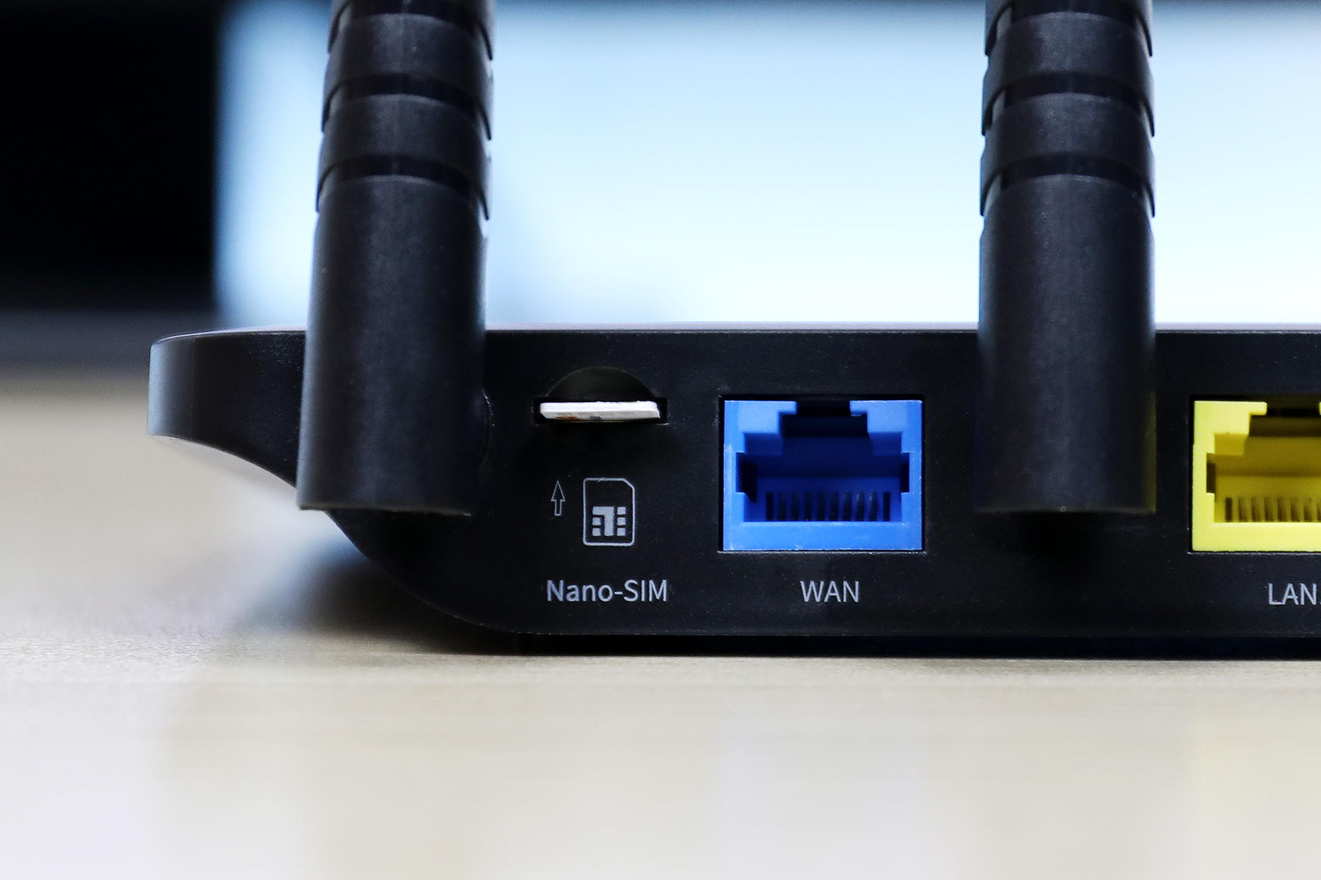 即插即用不需要驱动程序,蒲公英x4c对比华为b311