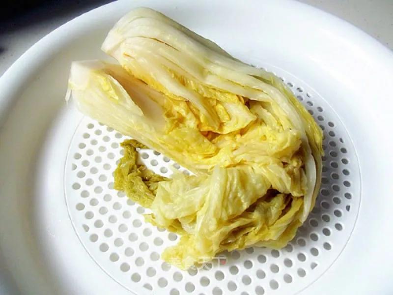 玻璃泡菜坛腌酸菜,泡菜缸里泡老坛酸菜