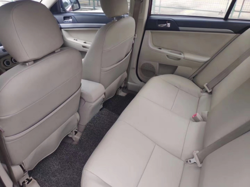 新到货三菱翼神,三菱翼神2011年1月上牌1.8l自动挡