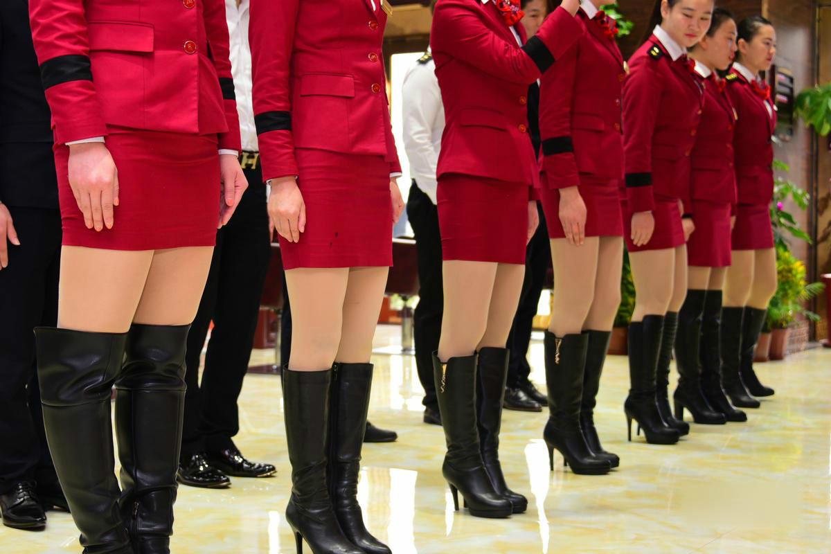 立志让国人年轻二十岁，长寿三十年！魔幻文峰美发，吹出来的帝国