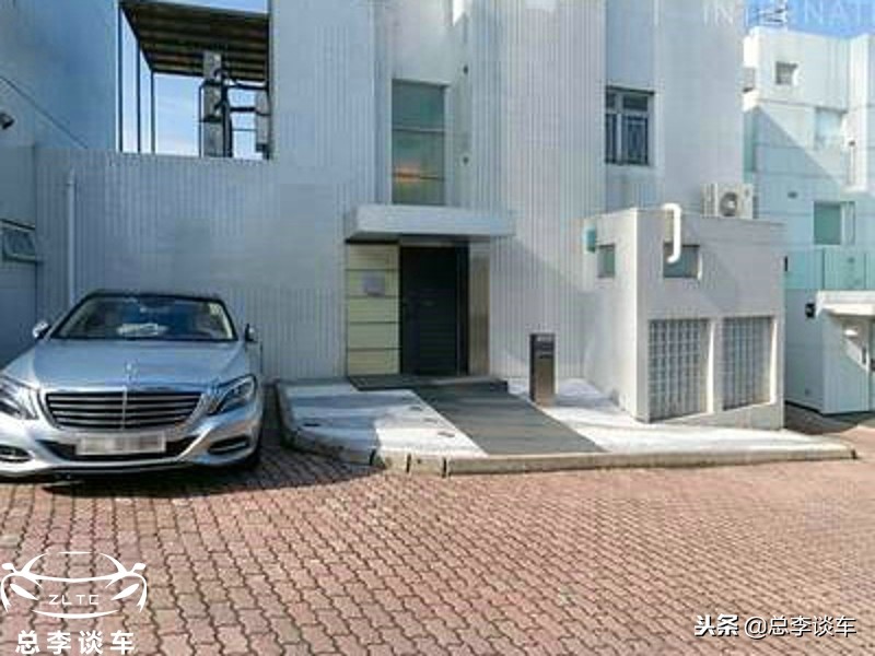 玻璃大王多少财富,玻璃大王一年收入多少钱