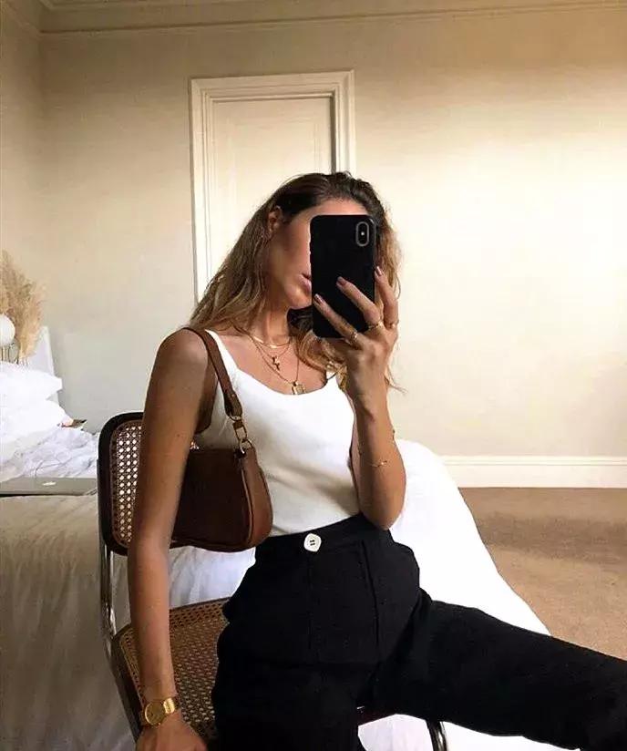 奶奶都嫌丑的旧包被Jennie背过后，半个地球的时尚博主疯狂求同款