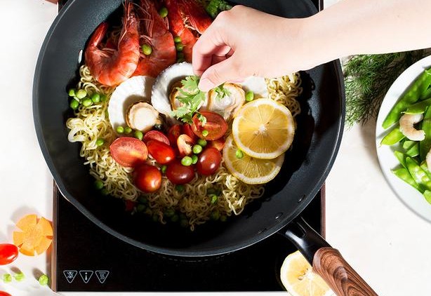 韩国原装进口正品不粘锅,不粘锅日本无涂层