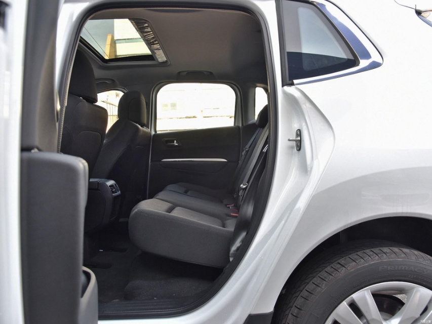 吉利博越和标致3008,标致3008低配二手车