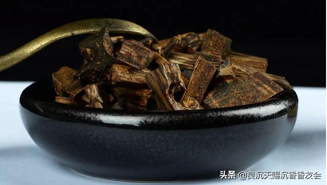 六国五味沉香手串,六国五味沉香的简介和特点