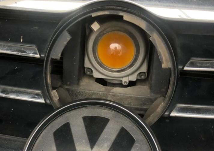 把车标全部抠掉违法吗,把车标抠下来清灰