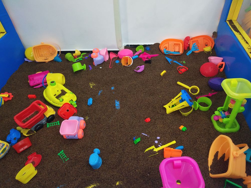 一包烟钱=3套1大1小一票通玩门票~开心哈乐儿童乐园~免费停车3h