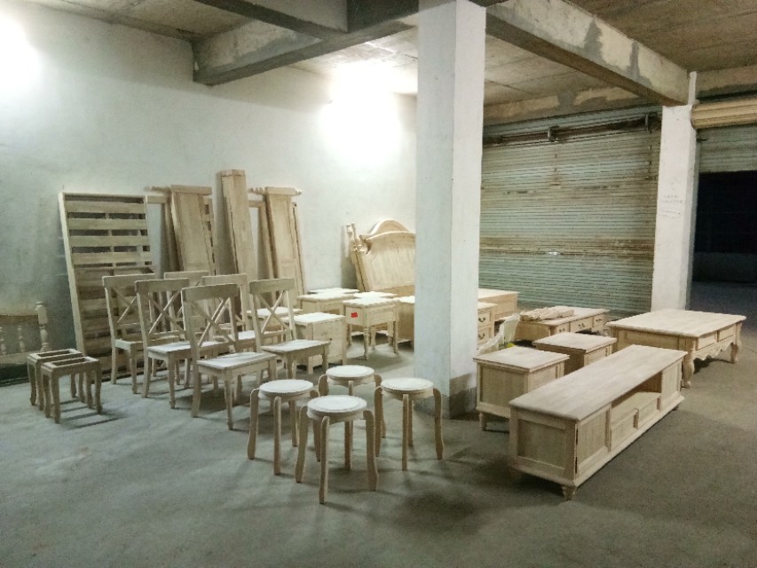 实木打柜子刷什么油漆好,柜子喷漆和刷漆区别效果图片