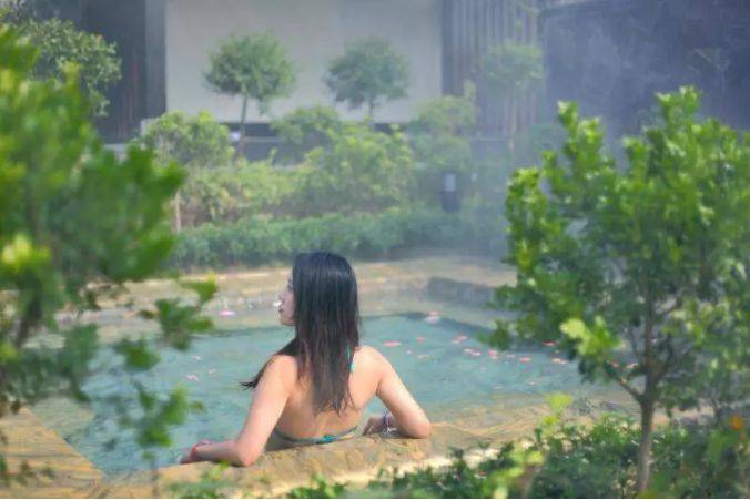 隐藏在英德一座微派风格的酒店—一幅灵动与纸上的古邑国画