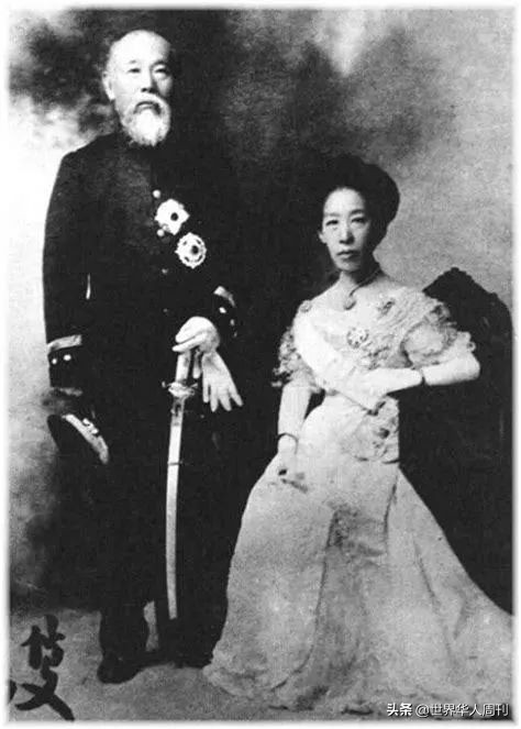 日本首相一年工资,日本首相的工资以及补贴