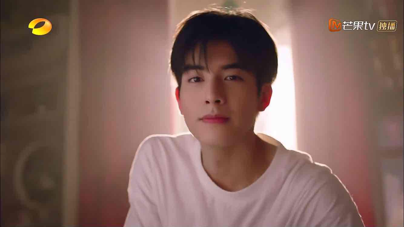 宋威龙萧亚轩什么关系,萧亚轩对宋威龙有感觉吗