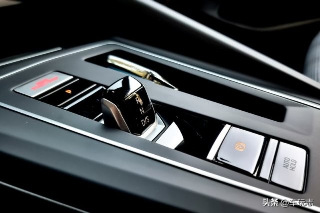 试驾大众高尔夫gti,第八代高尔夫1.4t