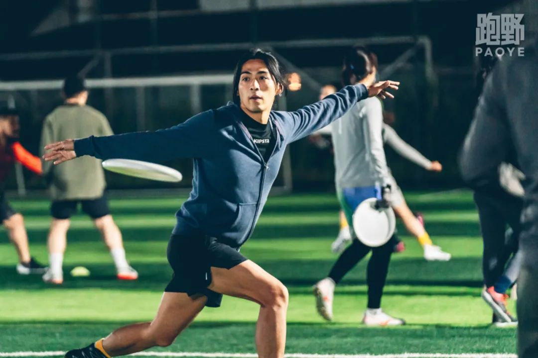 飞盘温州市民的新宠,运动魔法飞盘