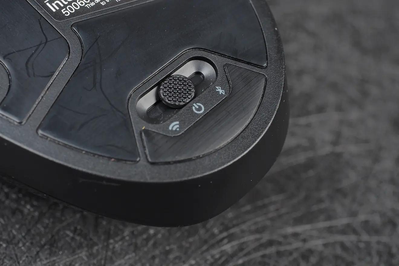 美商海盗船铁手无线鼠标测评,海盗船darkcoreprose灯失灵