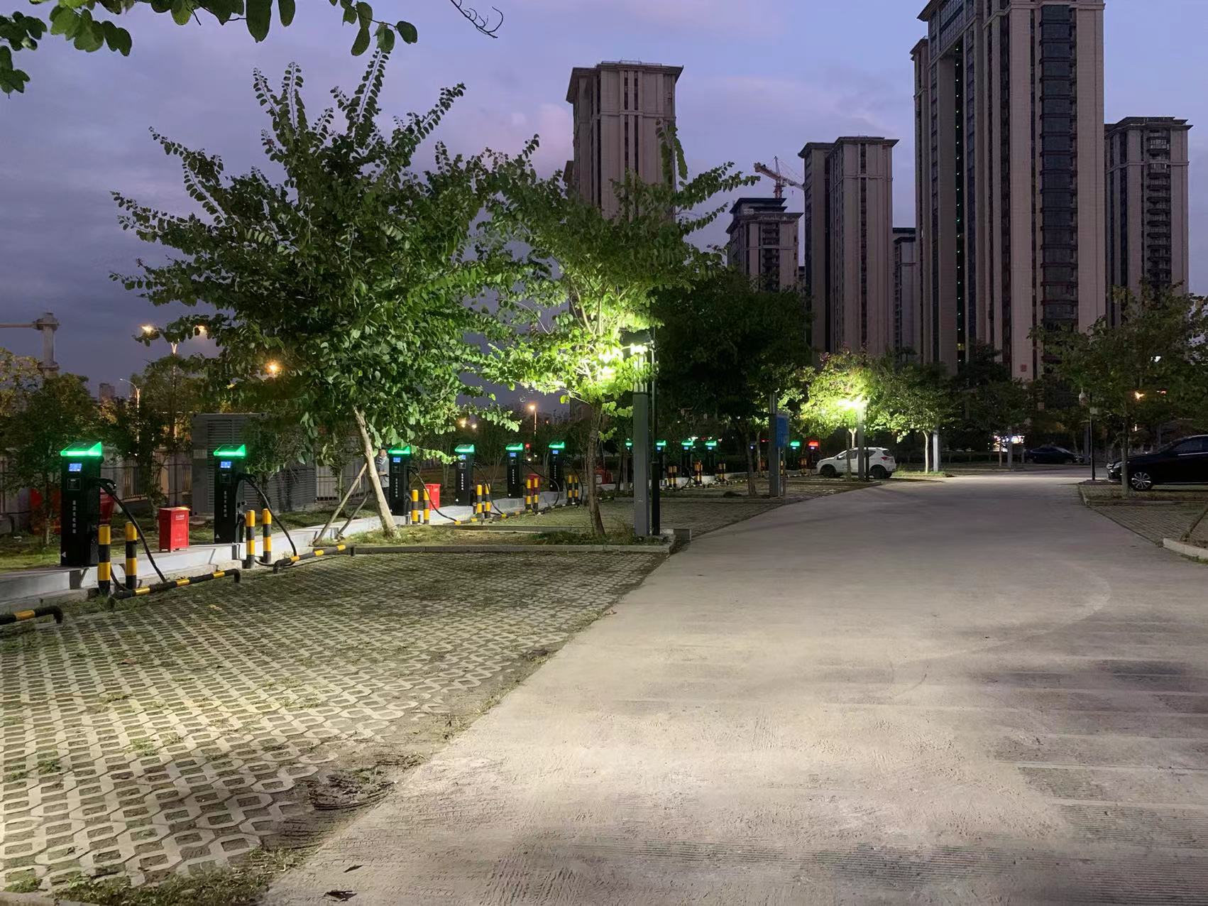 奥特迅集约式柔性公共充电堆,奥特迅充电桩运营平台