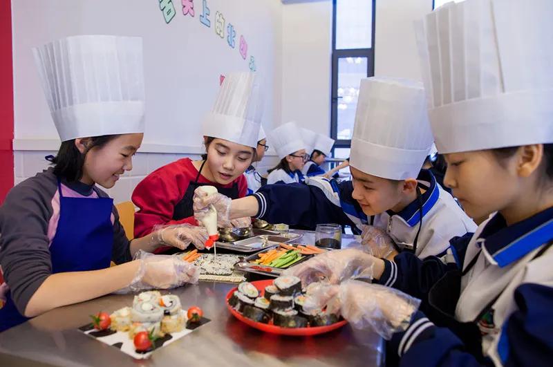 呼和浩特北京四中分数线,北京四中呼和浩特分校高中录取线