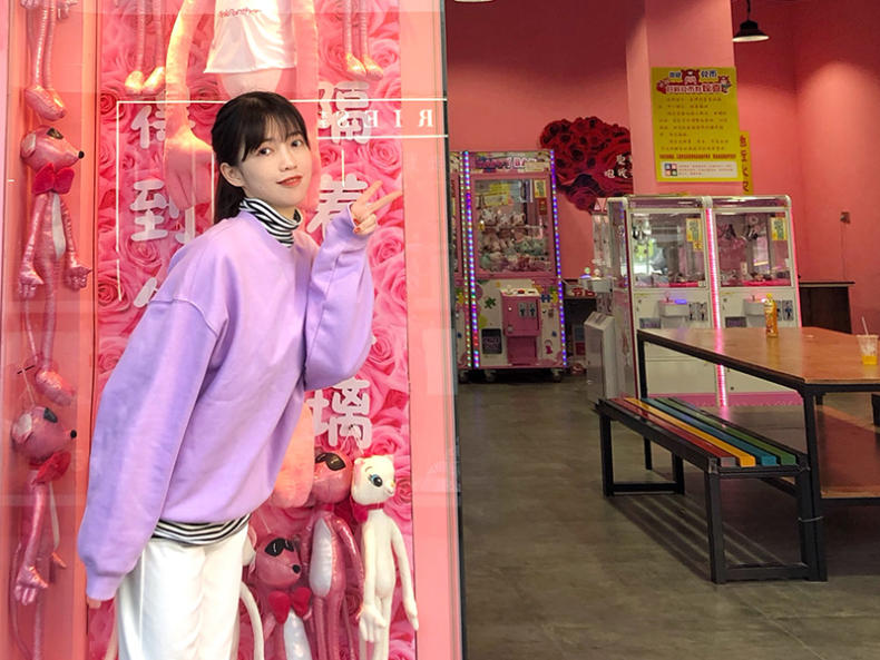 慵懒感连帽卫衣中性,秋冬简约百搭字母套头卫衣