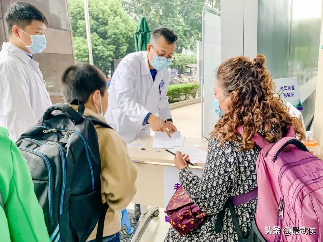 华西口腔医院牙体牙髓科,成都华西口腔医院整牙贵吗