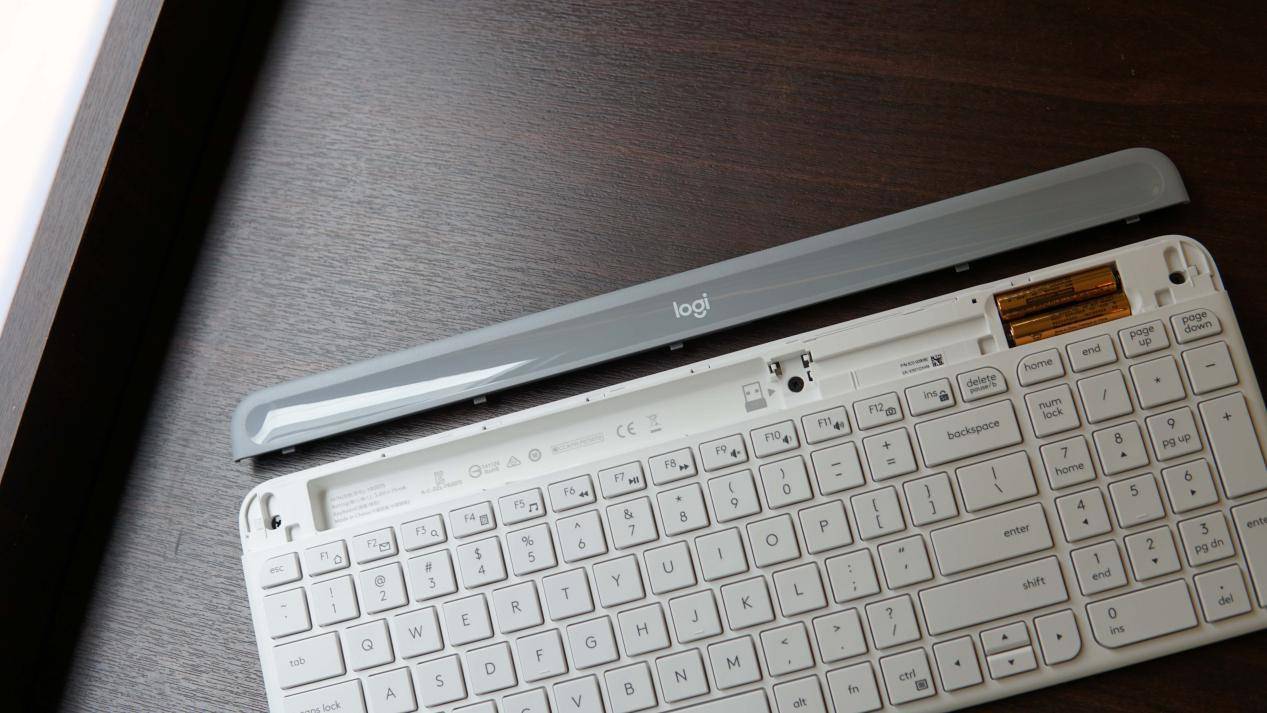 罗技MK470键鼠套装评测:轻松搭建无线办公环境,轻薄静音好体验