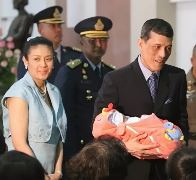 西拉米年轻有多美,西拉米年轻视频