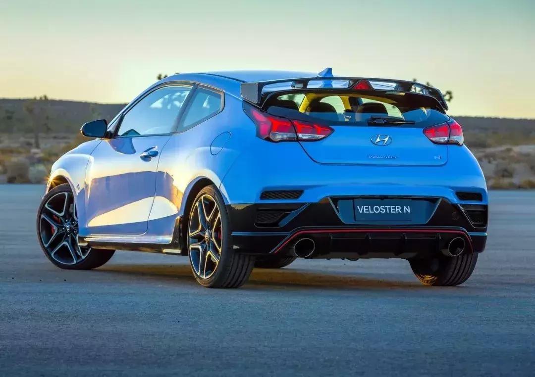 六秒破百无压力的车,3.9秒破百又一性能小钢炮亮相