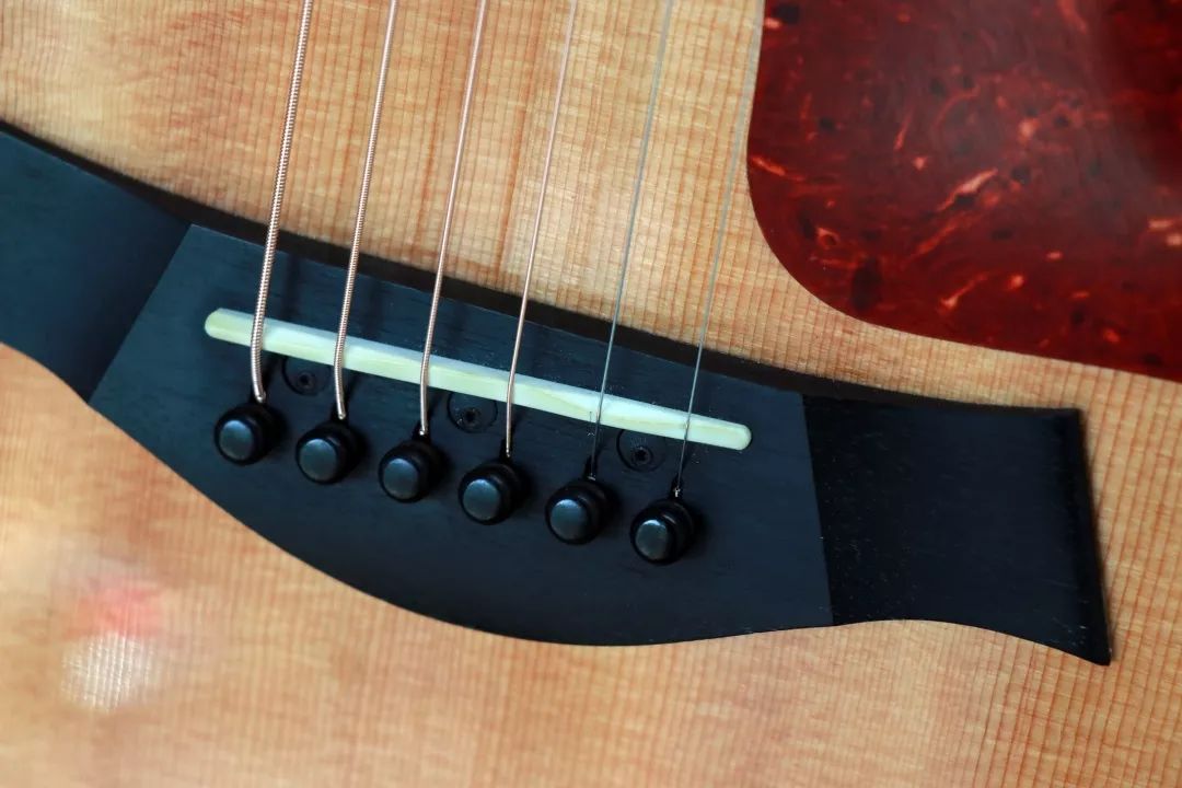 泰勒414ce底价,泰勒414ce和614ce如何选择