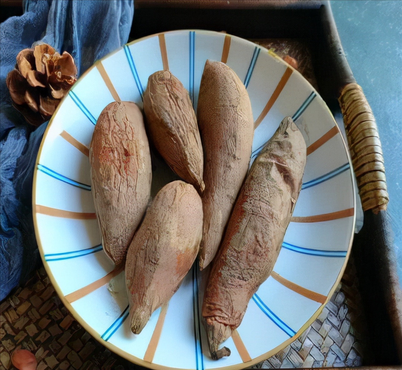 痛风怎么不能吃面条,痛风不能吃什么痛风食物一览表