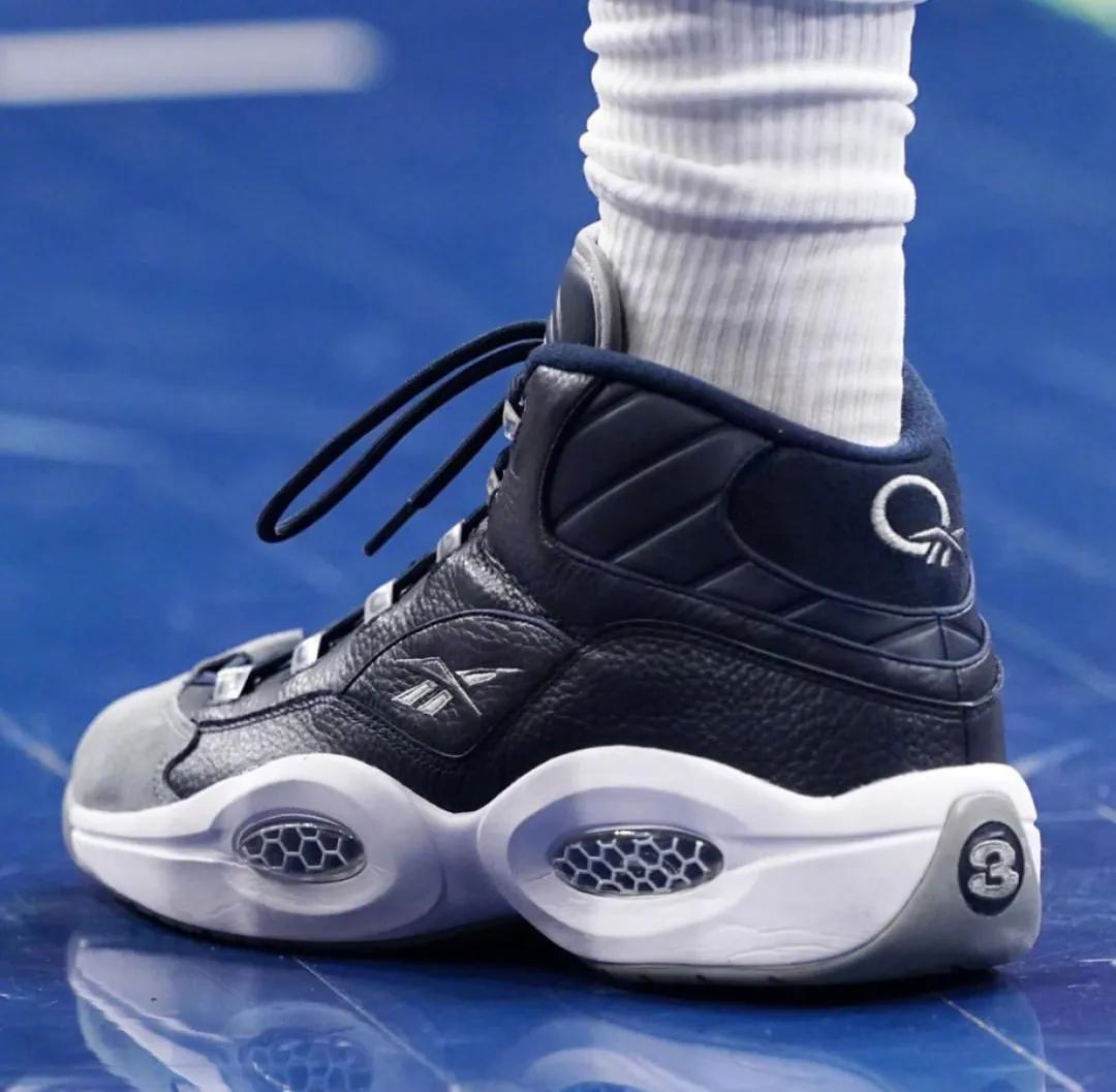 NBA球员上脚：76人队的球鞋，恩比德穿紫金配色战靴