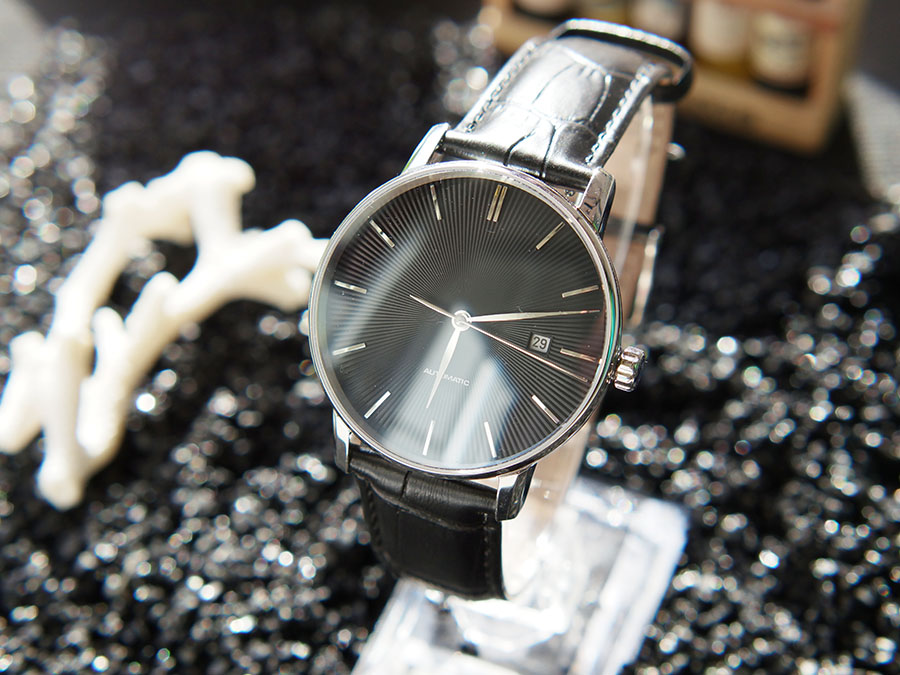 轻派机械表不同场合不同的你