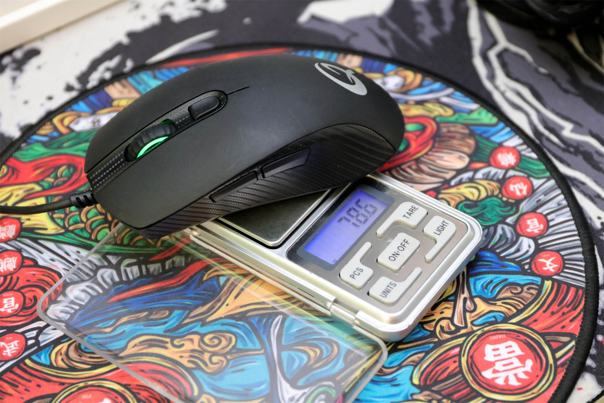 轻量化鼠标性价比推荐,200到300无线轻量化鼠标