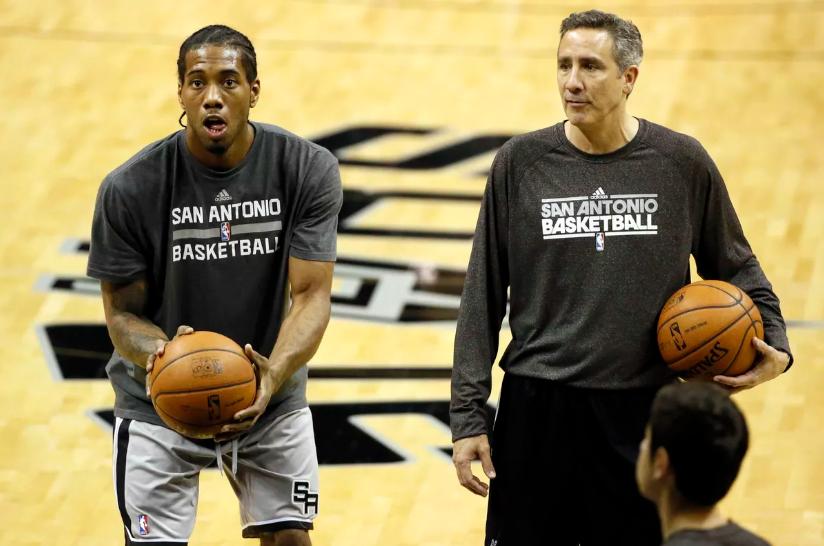 投篮时应该盯着球还是看着筐？这或是NBA历史上最易被忽视的难题