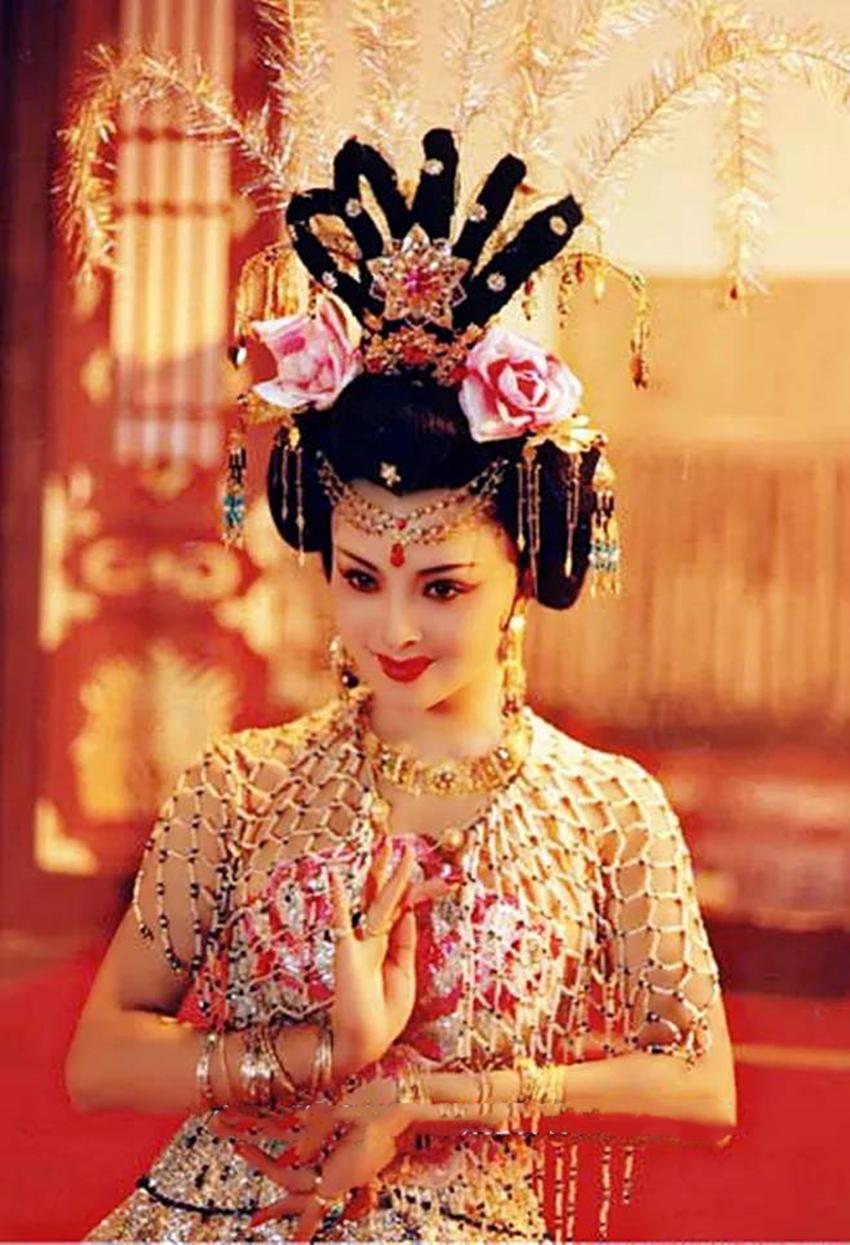 唐朝衰败杨玉环责任,唐朝衰败是因为杨玉环吗