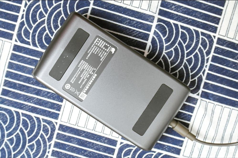 顺造Z11Max吸拖版“主动断发”吸尘器值得买吗？（附：戴森对比）