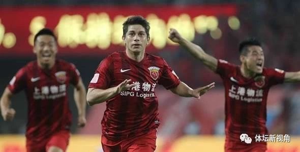 广州恒大vs上海上港赛后球迷庆祝,广州恒大致敬孔卡