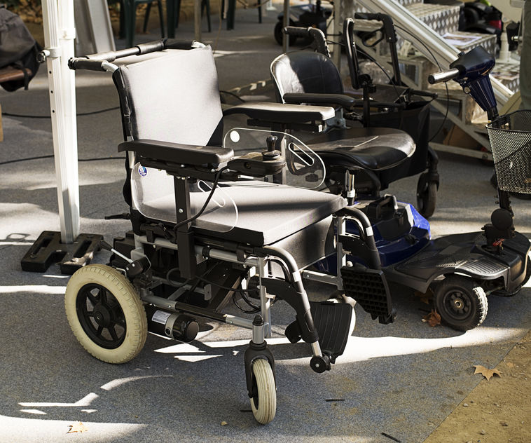 大件行李箱怎么过地铁安检,打包行李箱技巧