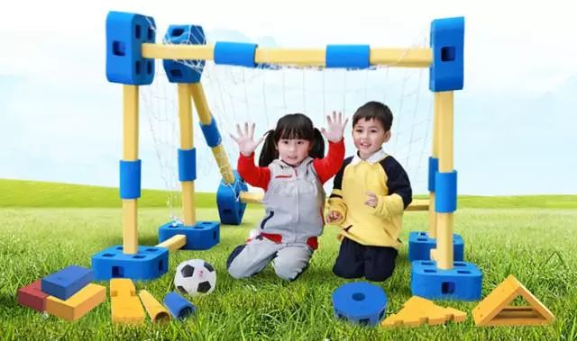 儿童冬季户外活动,鼓励家长让孩子参与户外活动