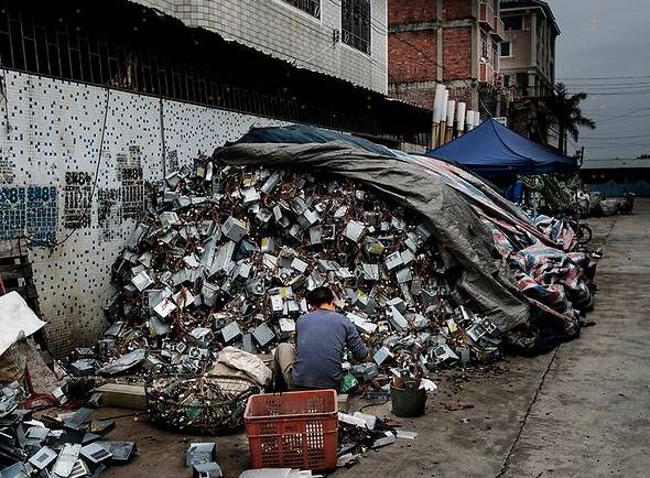 多少金矿石能提炼出一克黄金,一吨金矿能提炼出多少克黄金