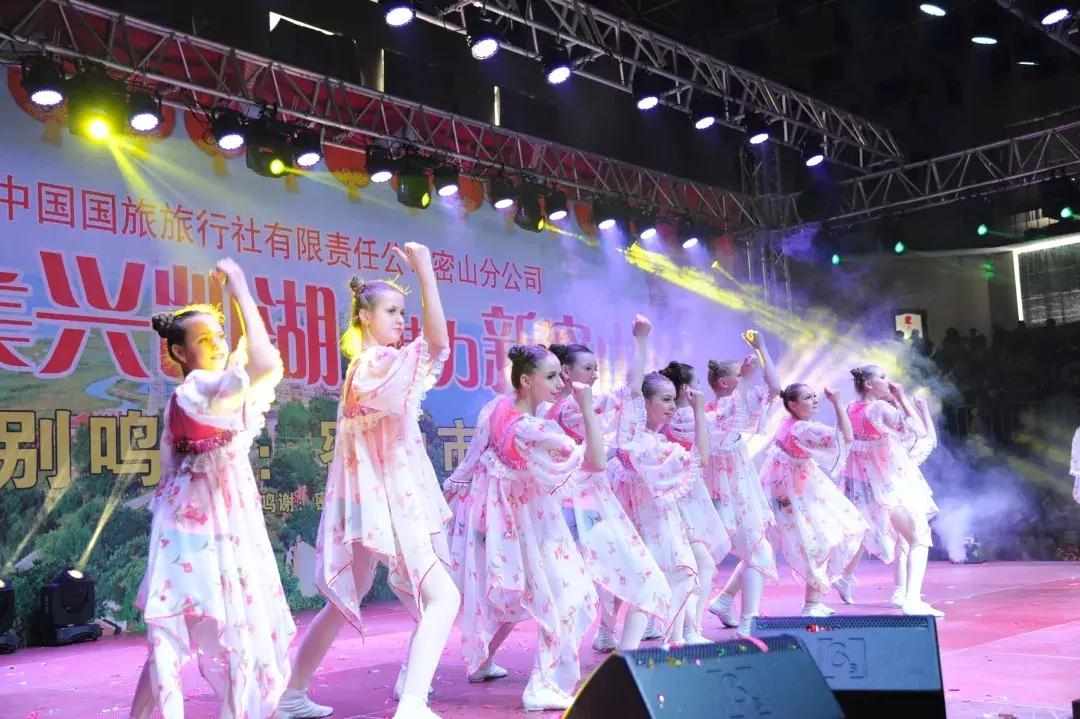 大美龙江黑河恋歌视频,大美龙江冰雪画