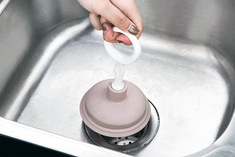 我家厨房下水管道有异味怎么办,厨房下水道发霉有异味怎么处理