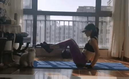 在家运动锻炼身体增强免疫力,疫情居家锻炼小动作