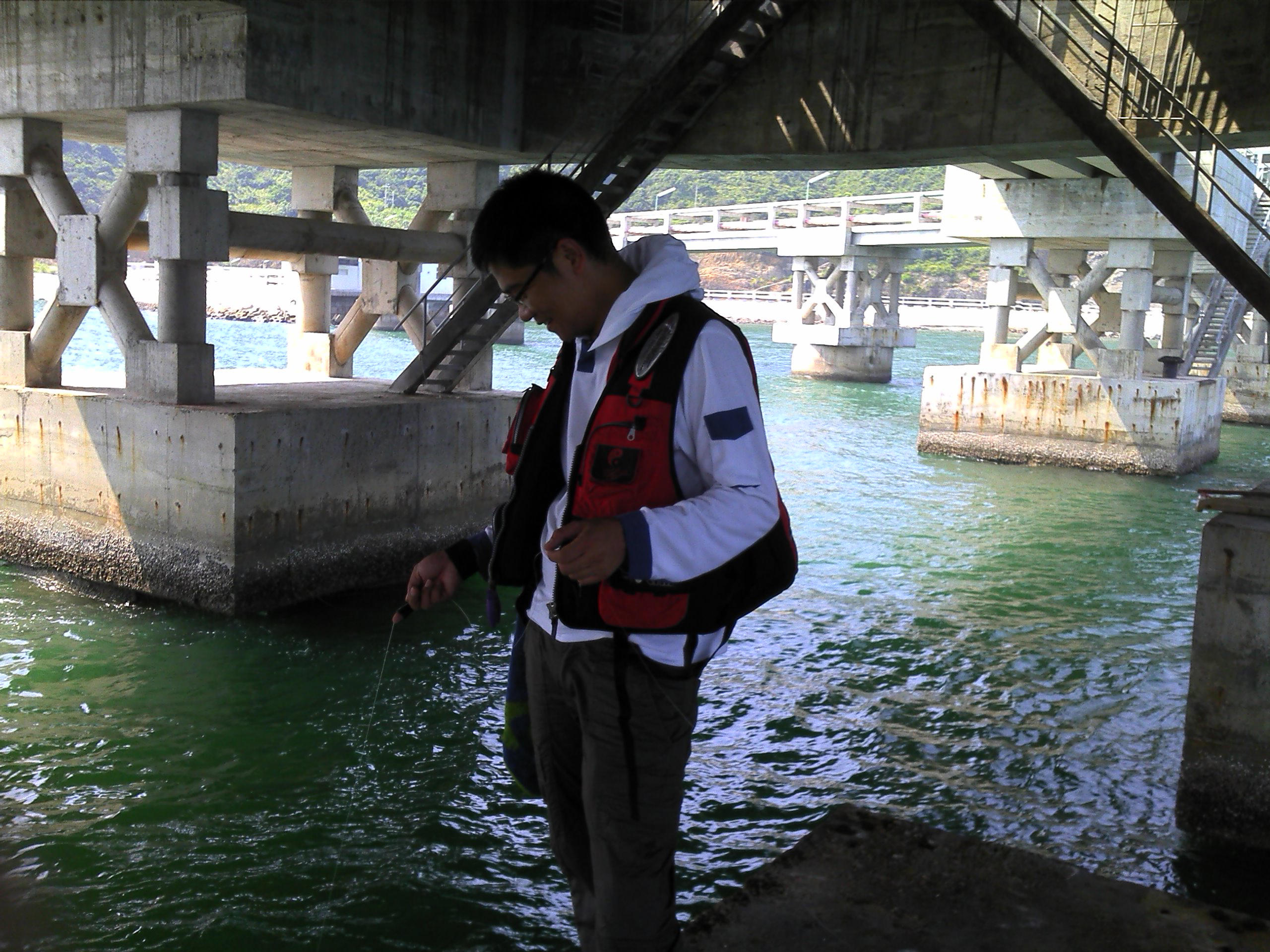 手丝钓法能钓鲫鱼吗,手钓有几种钓法