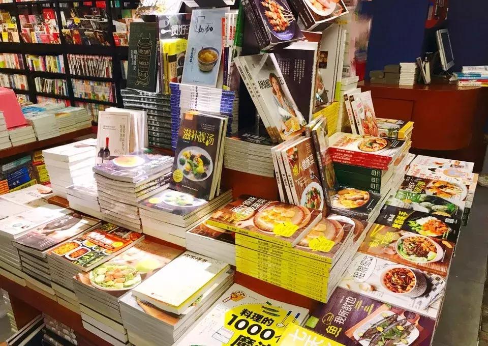 餐饮加盟为什么越来越难做了,做餐饮选择加盟还是学技术